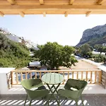 Delfinaki Boutique ,naxos Inn Lionas