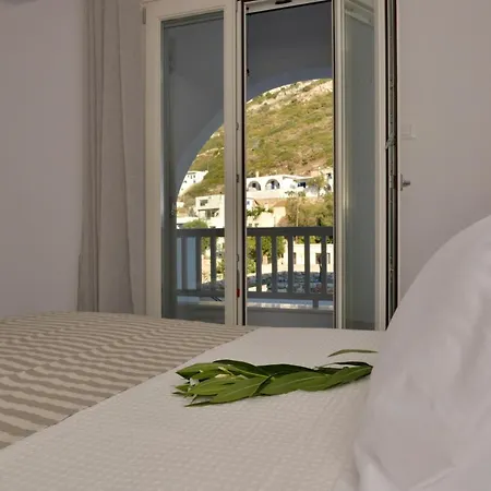 Delfinaki Boutique ,naxos Lionas