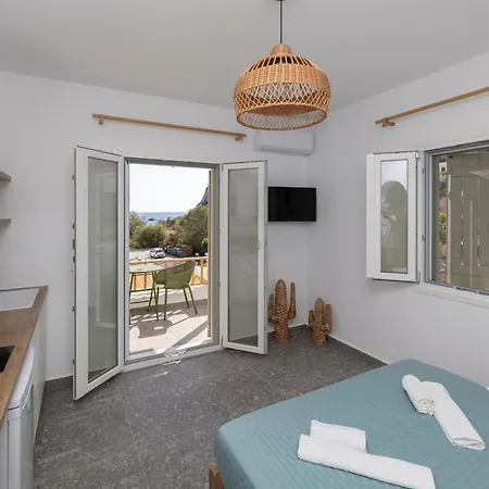 Delfinaki Boutique ,naxos * Lionas