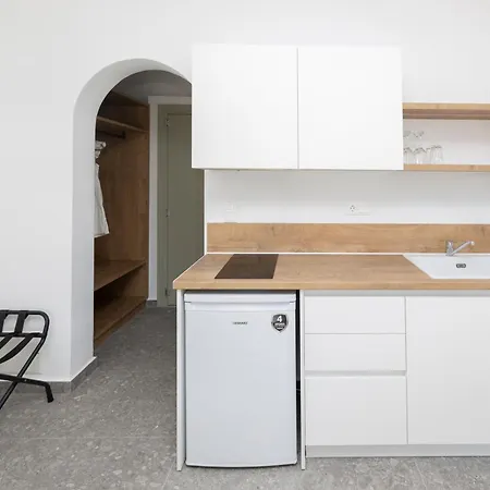 Delfinaki Boutique ,naxos * Lionas