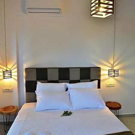 Delfinaki Boutique ,naxos Lionas