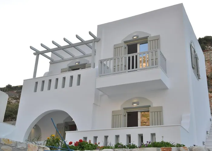 Delfinaki Boutique ,naxos Lionas