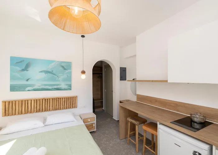 Delfinaki Boutique ,naxos