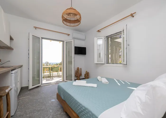 Delfinaki Boutique ,naxos