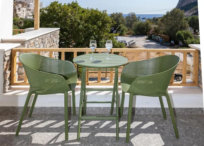 Delfinaki Boutique ,naxos Lionas